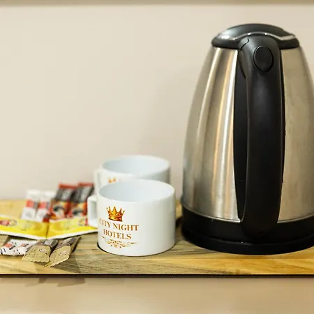 Night & فندق Cekme